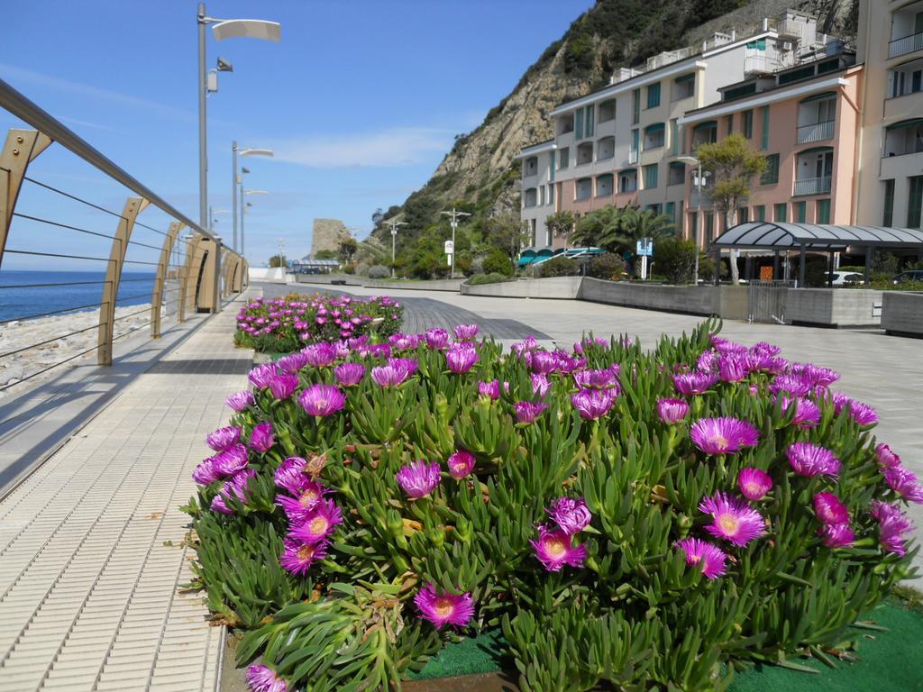 Appartamenti In Piazzetta Deiva Marina Exterior foto